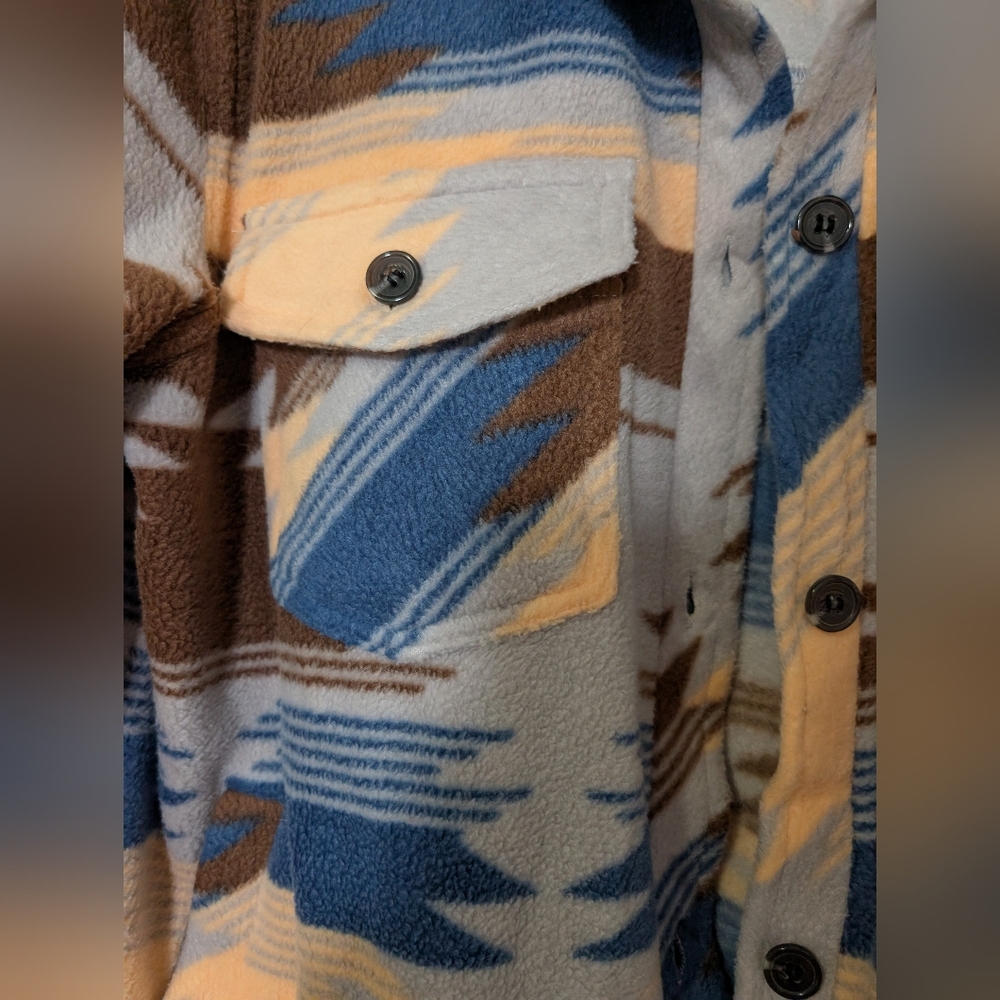 Aztec Shacket - Picture 2 of 5